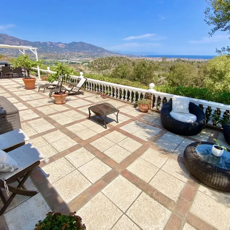 Продажа  отдельно стоящей виллы в La Cala de Mijas