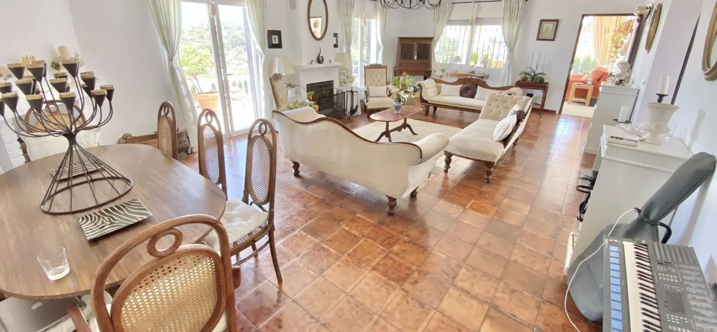 Продажа  отдельно стоящей виллы в La Cala de Mijas 4