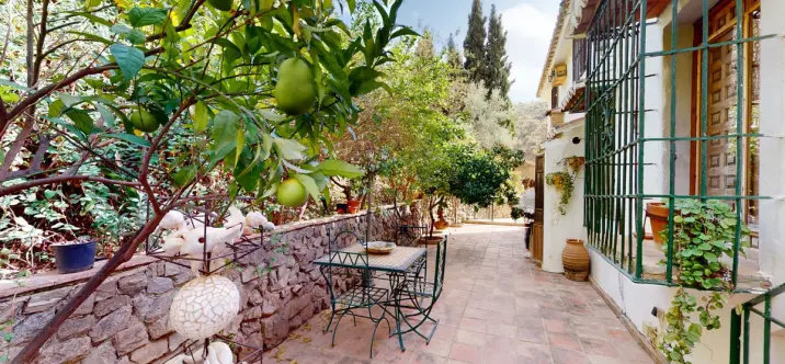 Detached villa R4159363 3