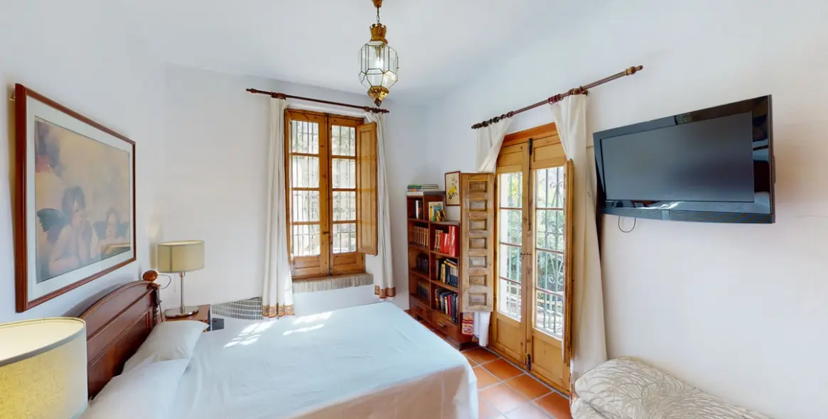 Sale of detached villa in Sayalonga 25