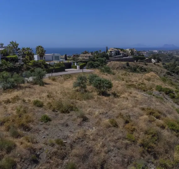 Sale of residential plot in New Golden Mile
