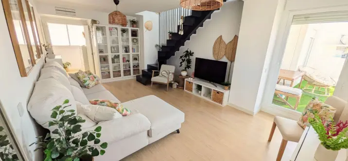 Sale of penthouse in Estepona 0