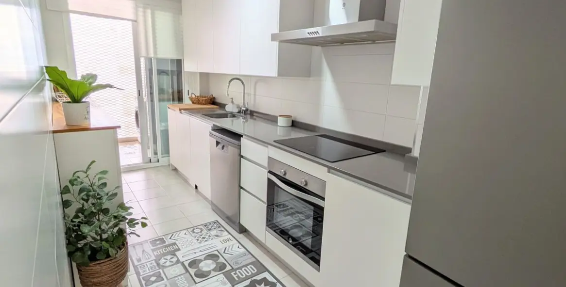 Sale of penthouse in Estepona 3