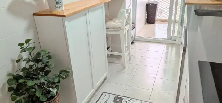 Sale of penthouse in Estepona 3