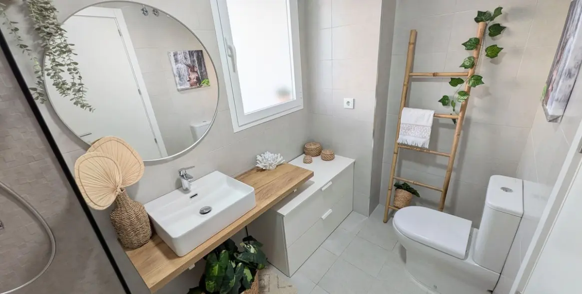 Sale of penthouse in Estepona 10