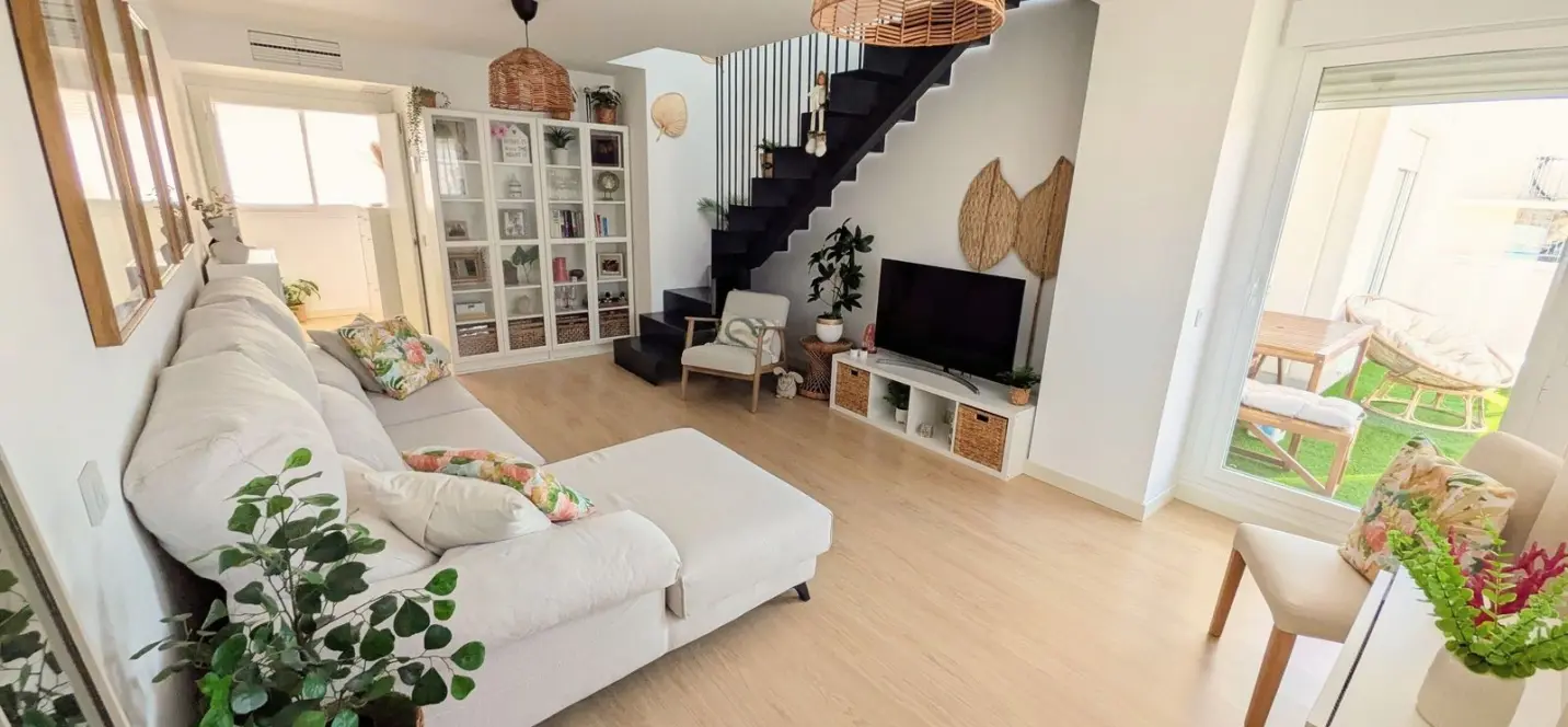 Продажа пентхауса в Estepona 0