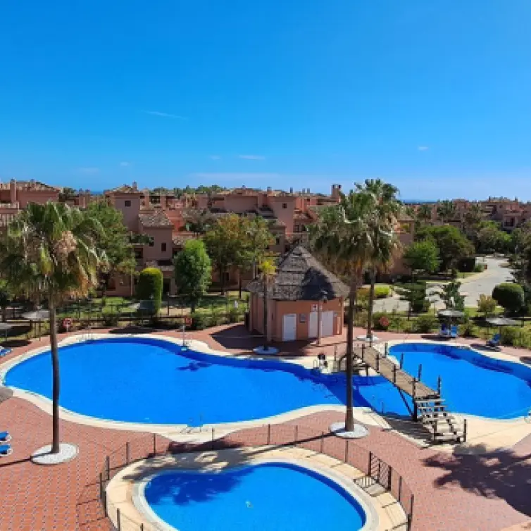 Sale of penthouse duplex in New Golden Mile