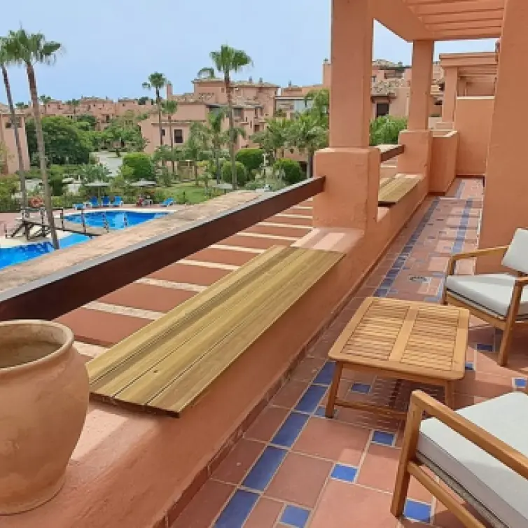 Sale of penthouse duplex in New Golden Mile