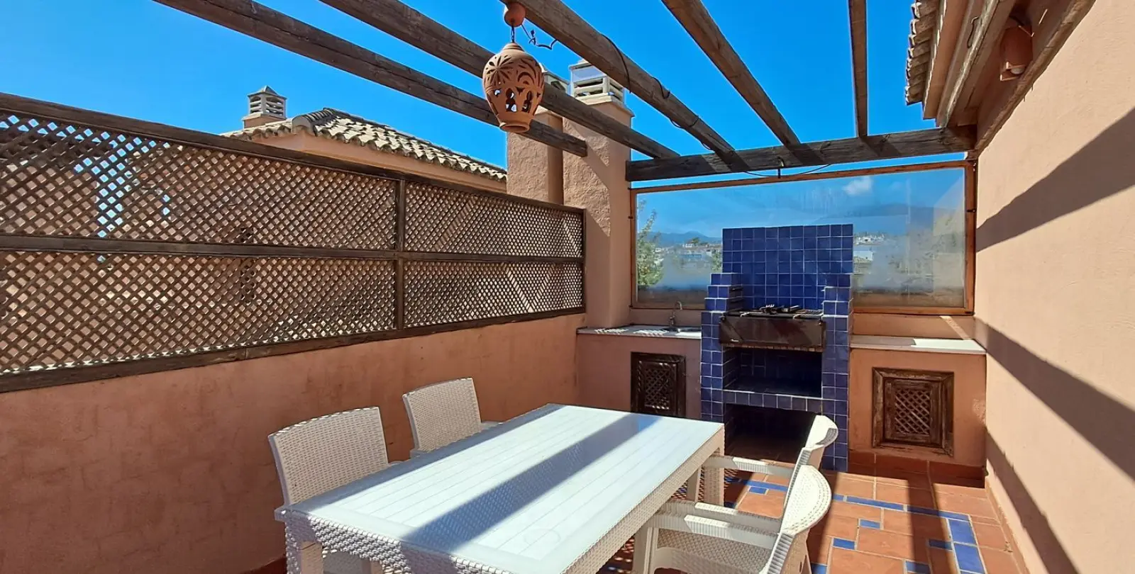 Sale of penthouse duplex in New Golden Mile 16