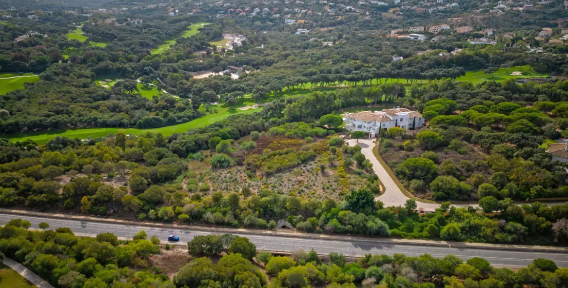 Venta de parcela residencial en Sotogrande 7