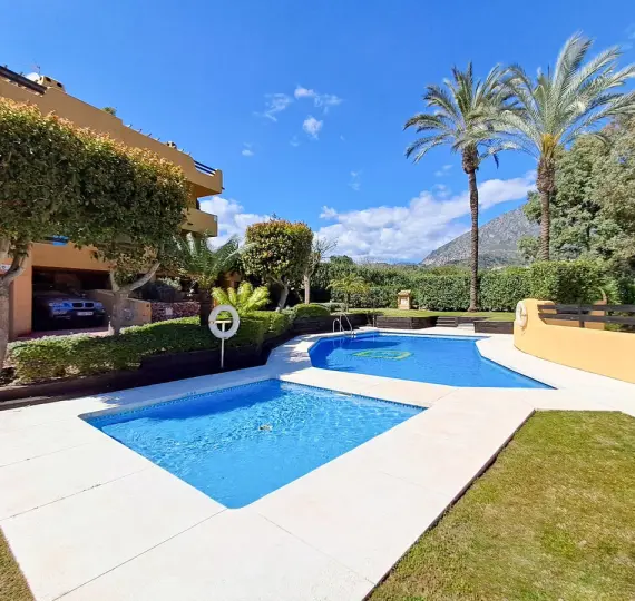 Sale of townhouse in Nagüeles