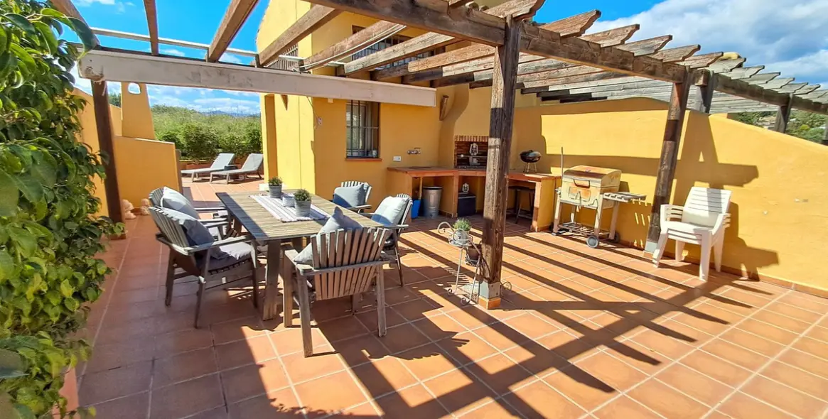 Sale of townhouse in Nagüeles 2