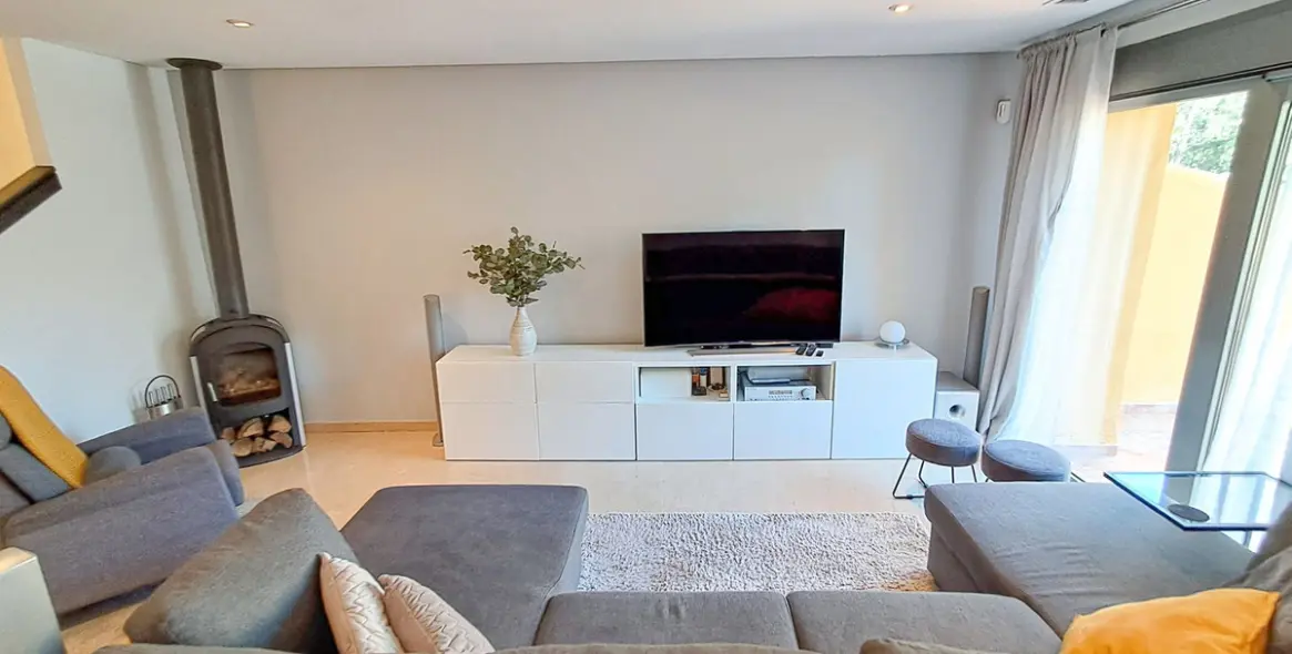 Sale of townhouse in Nagüeles 11