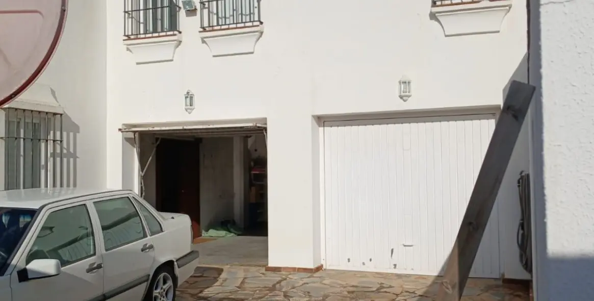 Продажа  отдельно стоящей виллы в Pueblo Nuevo de Guadiaro 5