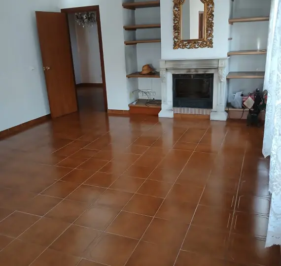 Продажа  отдельно стоящей виллы в Pueblo Nuevo de Guadiaro