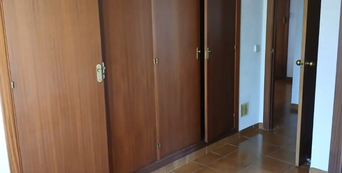 Продажа  отдельно стоящей виллы в Pueblo Nuevo de Guadiaro 16