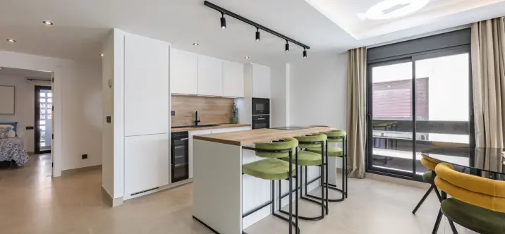 Sale of middle floor apartment in Nueva Andalucía 4