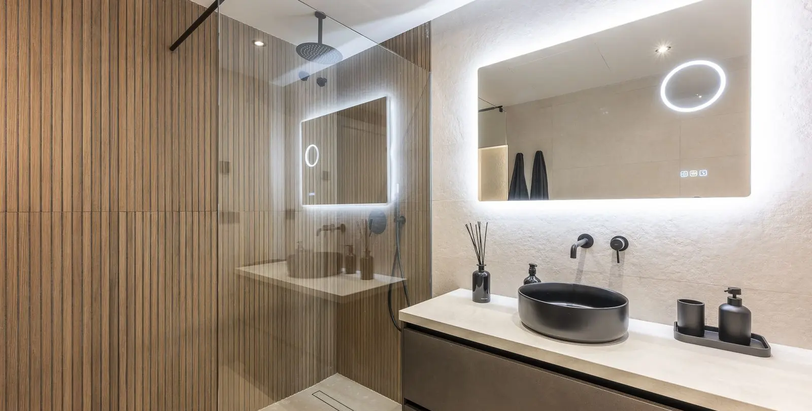 Sale of middle floor apartment in Nueva Andalucía 3