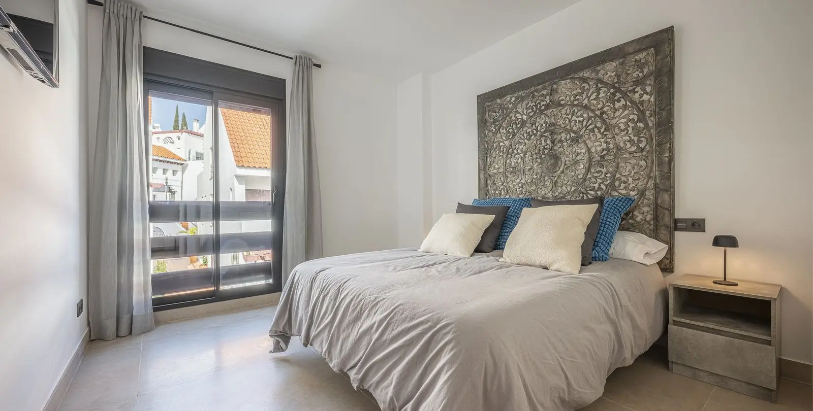 Sale of middle floor apartment in Nueva Andalucía 7