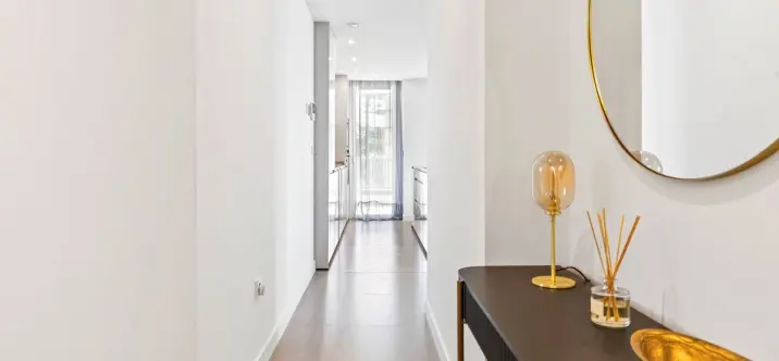 Sale of middle floor apartment in Higueron 4