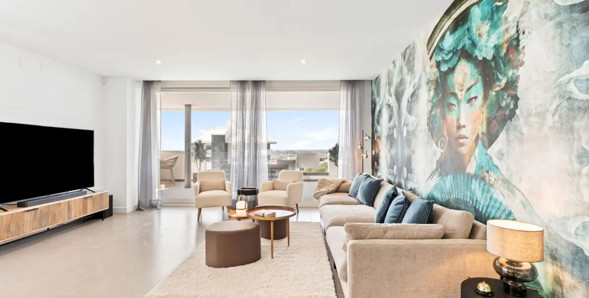 Продажа апартаментов на среднем этаже в Higueron 28