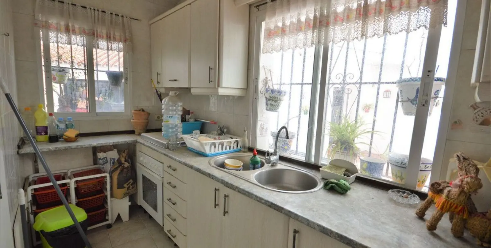 Sale of detached villa in Marbella 3