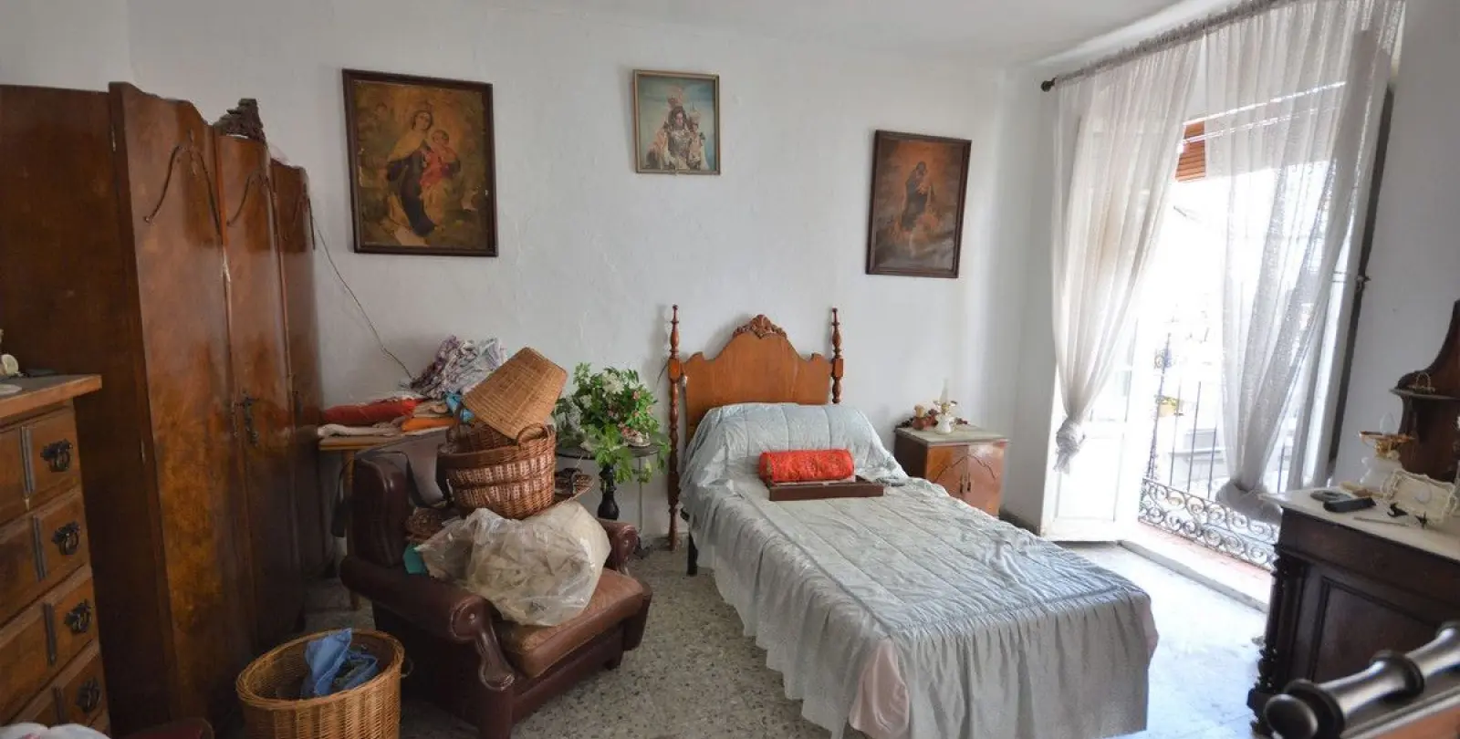 Sale of detached villa in Marbella 12