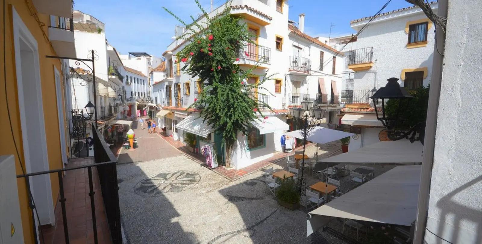 Sale of detached villa in Marbella 26