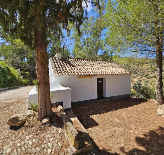 Venta de hotel en Guaro