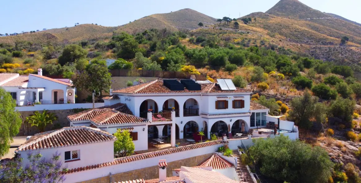 Sale of detached villa in Cómpeta 4