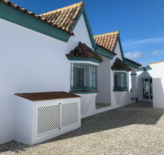 Продажа  отдельно стоящей виллы в San Roque