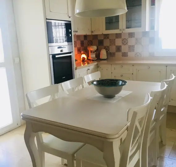 Продажа  отдельно стоящей виллы в San Roque