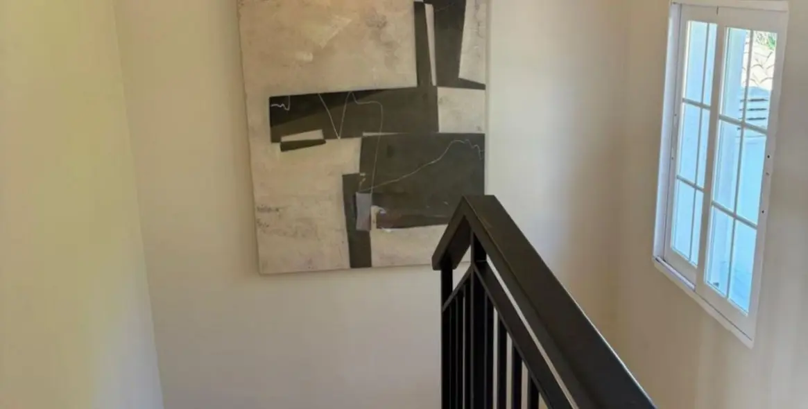 Sale of penthouse duplex in Río Real 6