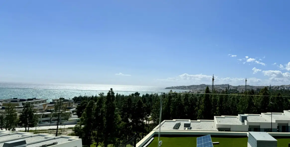 Продажа дома на две семьи в El Chaparral 7