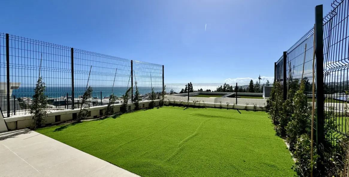 Продажа дома на две семьи в El Chaparral 8