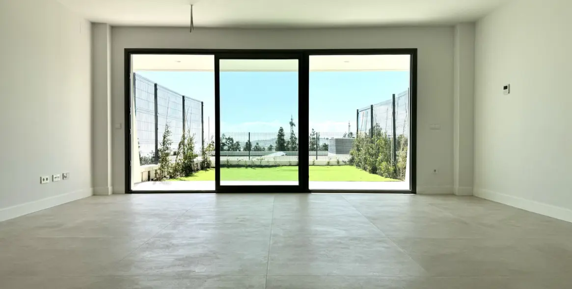 Продажа дома на две семьи в El Chaparral 9