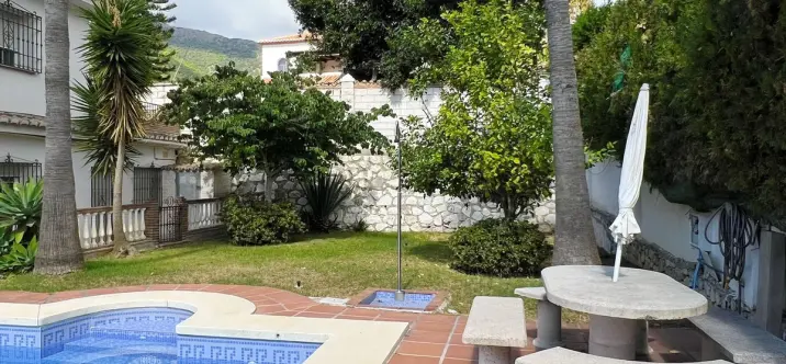 Продажа  отдельно стоящей виллы в Mijas 2