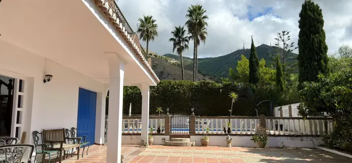 Продажа  отдельно стоящей виллы в Mijas 4