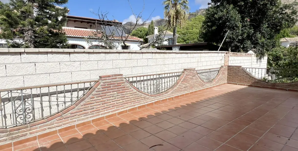 Sale of detached villa in Mijas 30