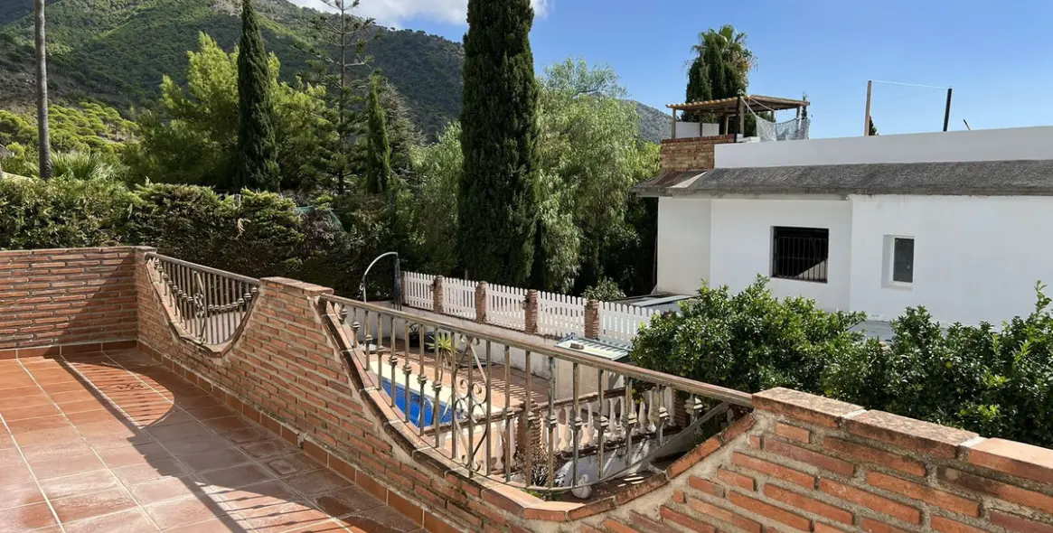 Sale of detached villa in Mijas 34