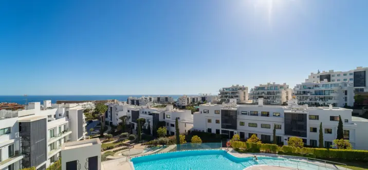 Venta de apartamento en planta media en Fuengirola 0