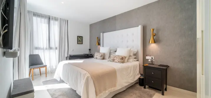 Venta de apartamento en planta media en Fuengirola 3