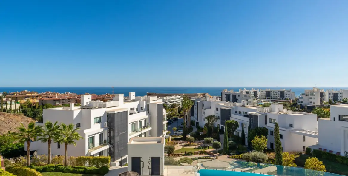 Venta de apartamento en planta media en Fuengirola 11