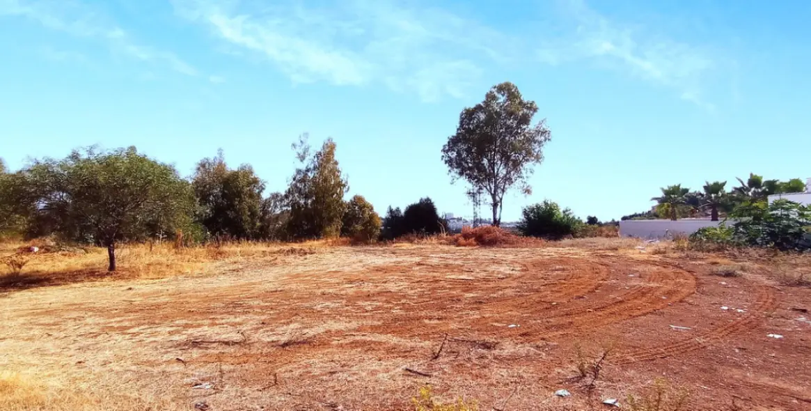 Sale of residential plot in La Quinta 1