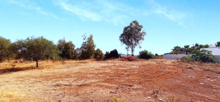 Sale of residential plot in La Quinta 0
