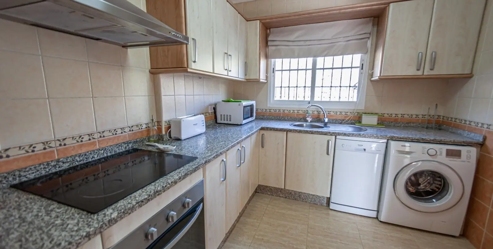 Venta de casa pareada en Frigiliana 14