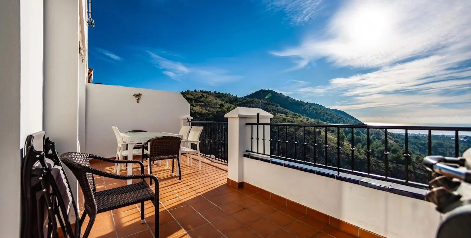 Venta de casa pareada en Frigiliana 26