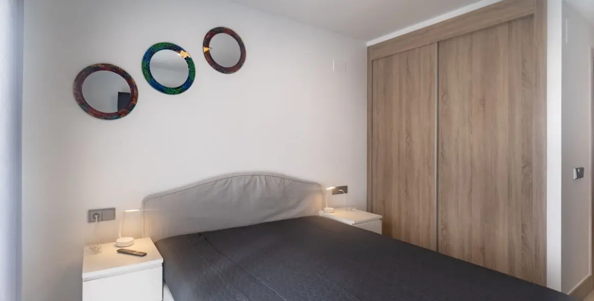 Sale of penthouse in Casares 8