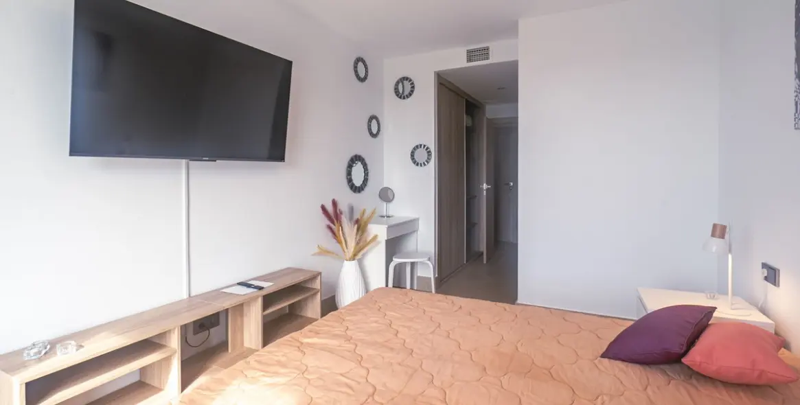 Sale of penthouse in Casares 14