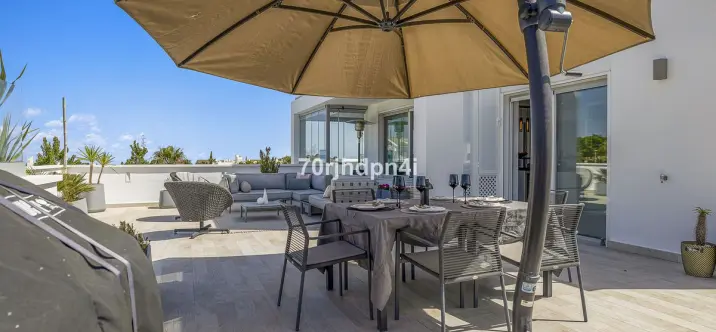 Middle floor apartment R4753537 0